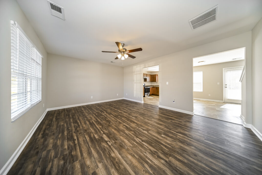 living_room-12580947